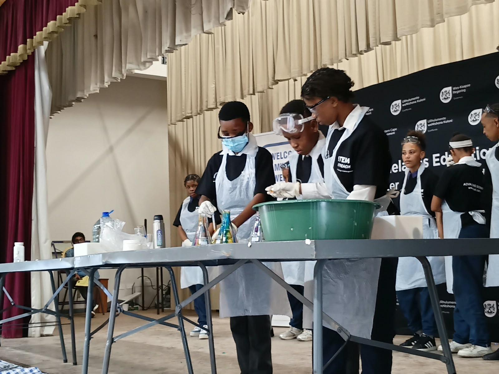 Science Club at De Doorns Primary School