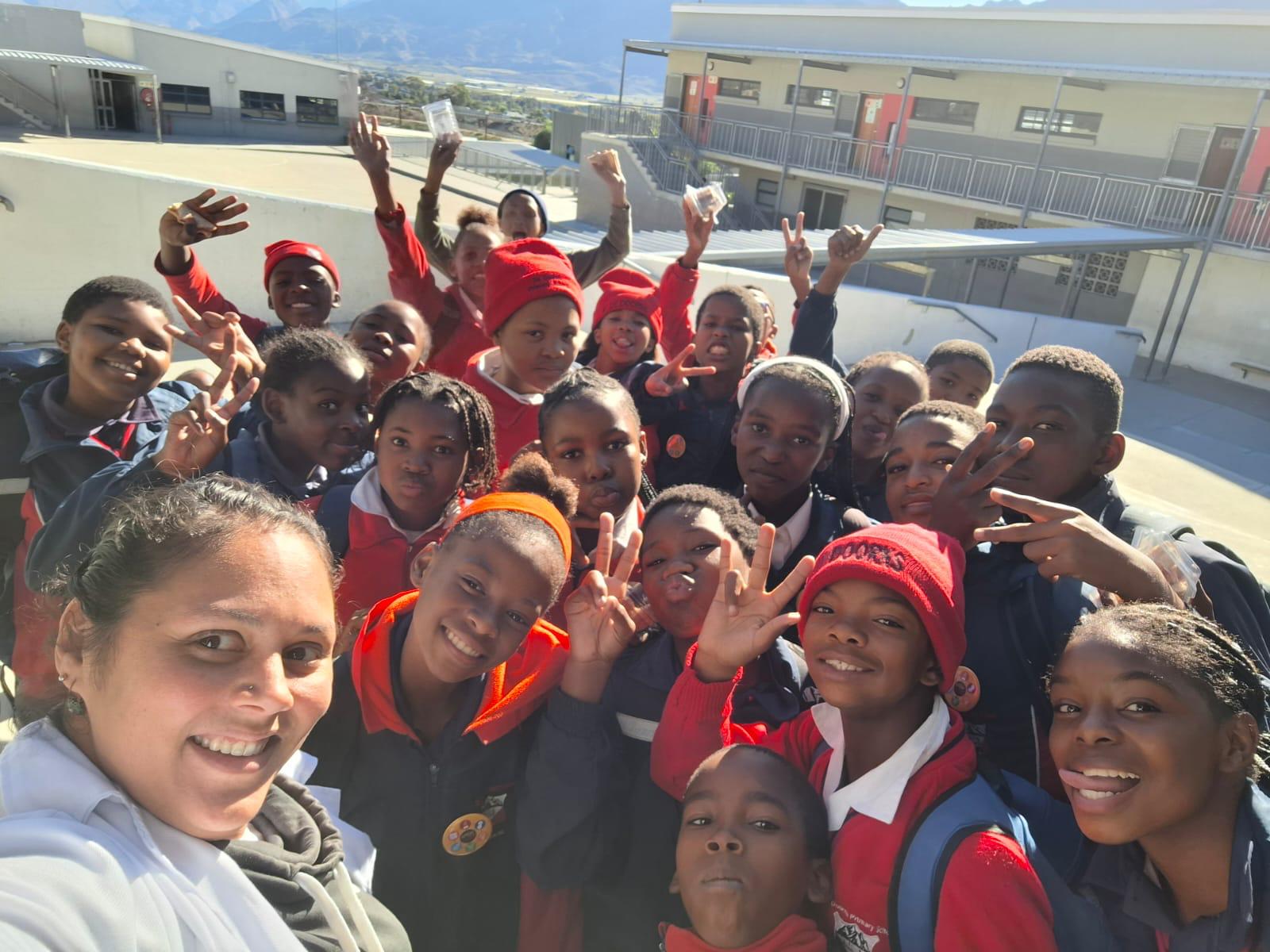Science activity at De Doorns Primary School